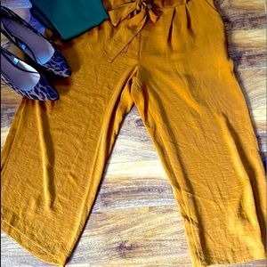 Woman’s Apt 9 pants.